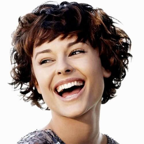 low maintenance short curly hairstyles for round faces