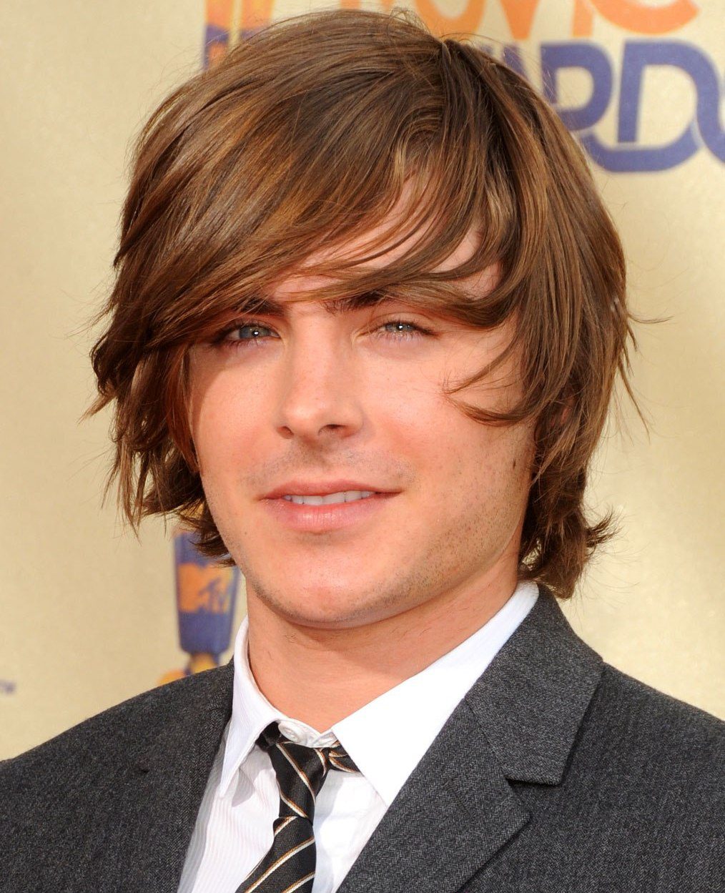 Popular Long Hairstyles For Men