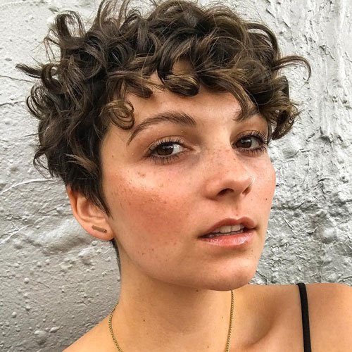 natural short curly hairstyles