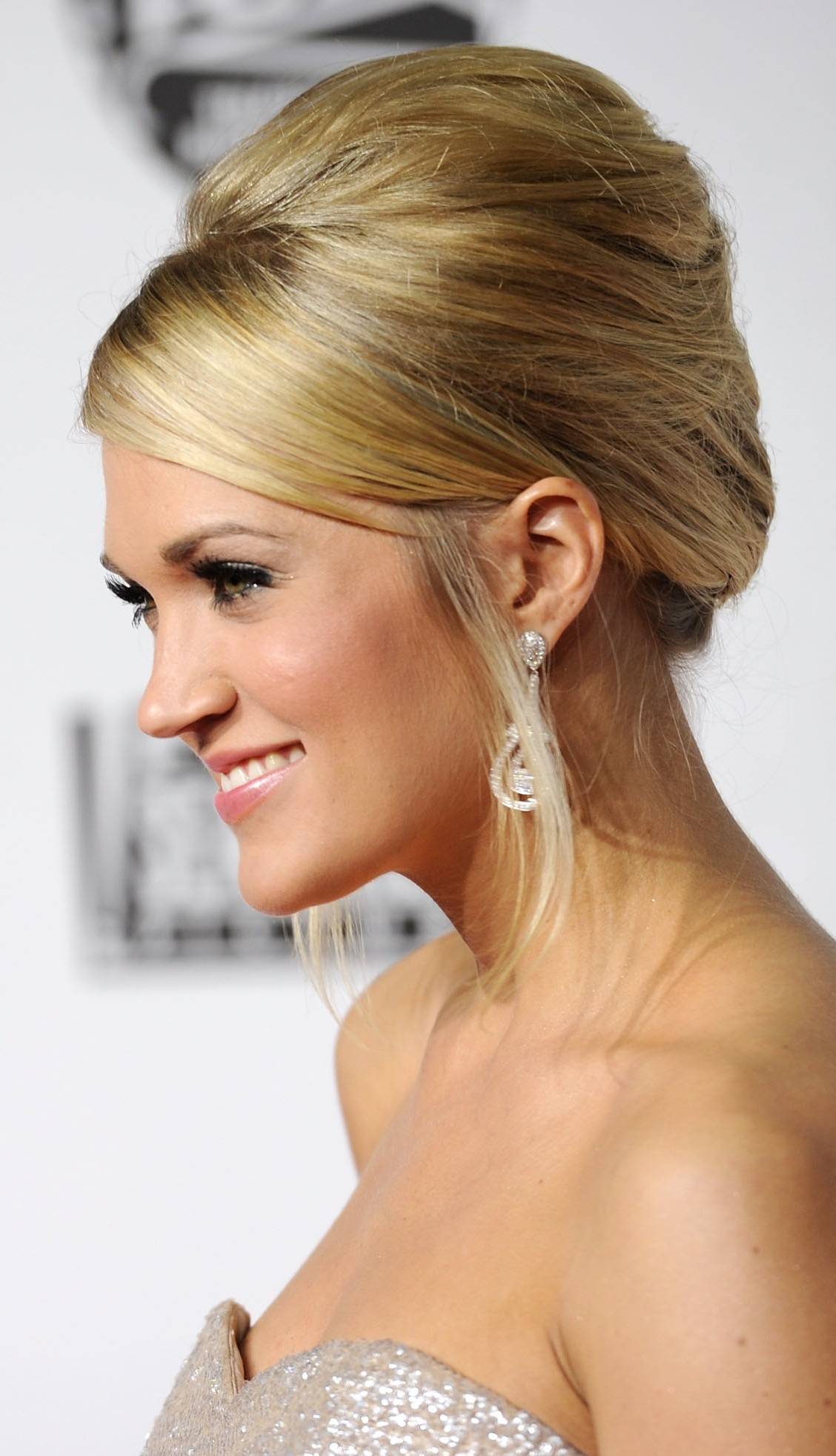 Popular Prom Hairstyles Updos
