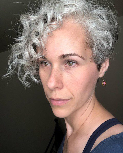 short curly gray hairstyles 2
