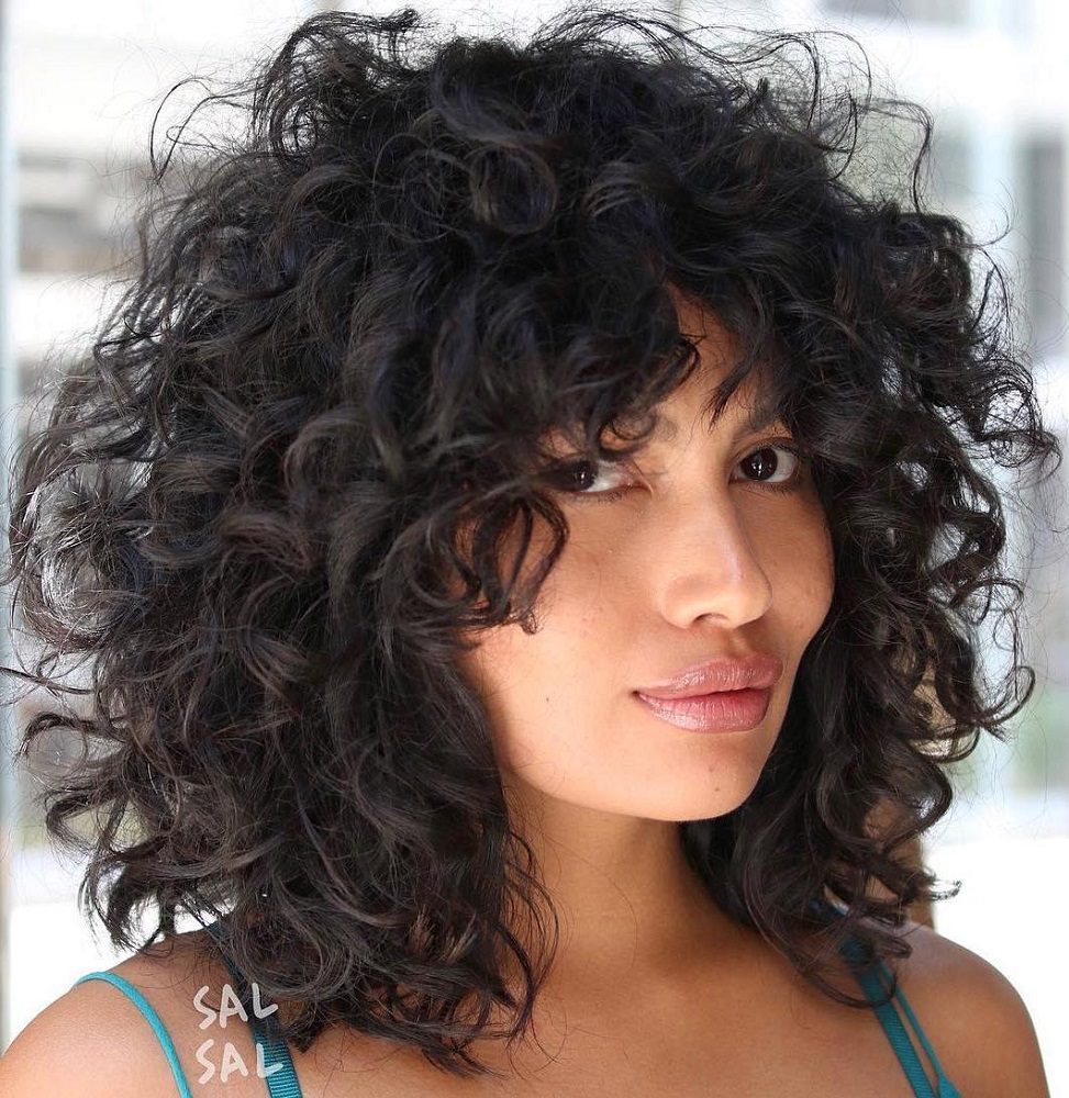 short curly hairstyles for women 2