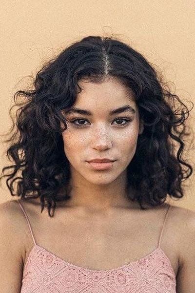 shoulder length short curly hairstyles