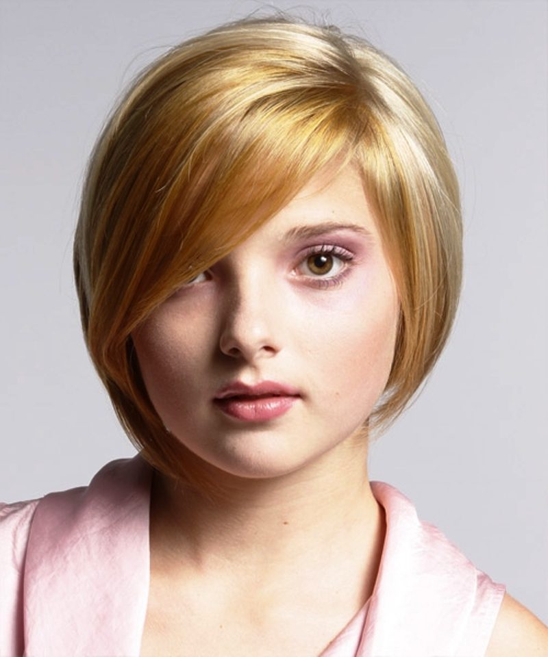 Blonde Short Hairstyles For Round Faces. 